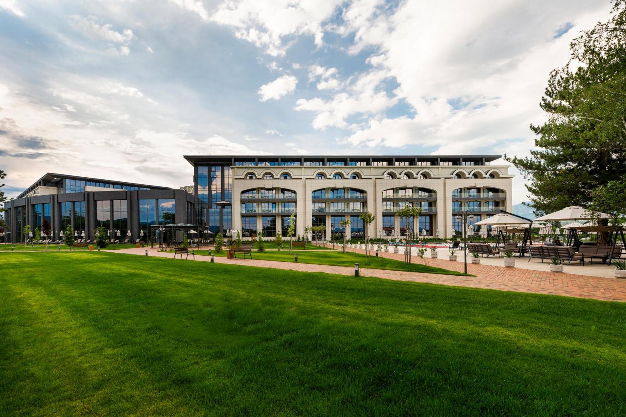 Kings' Valley Medical & Spa Hotel Καζανλούκ Εξωτερικό φωτογραφία The hotel