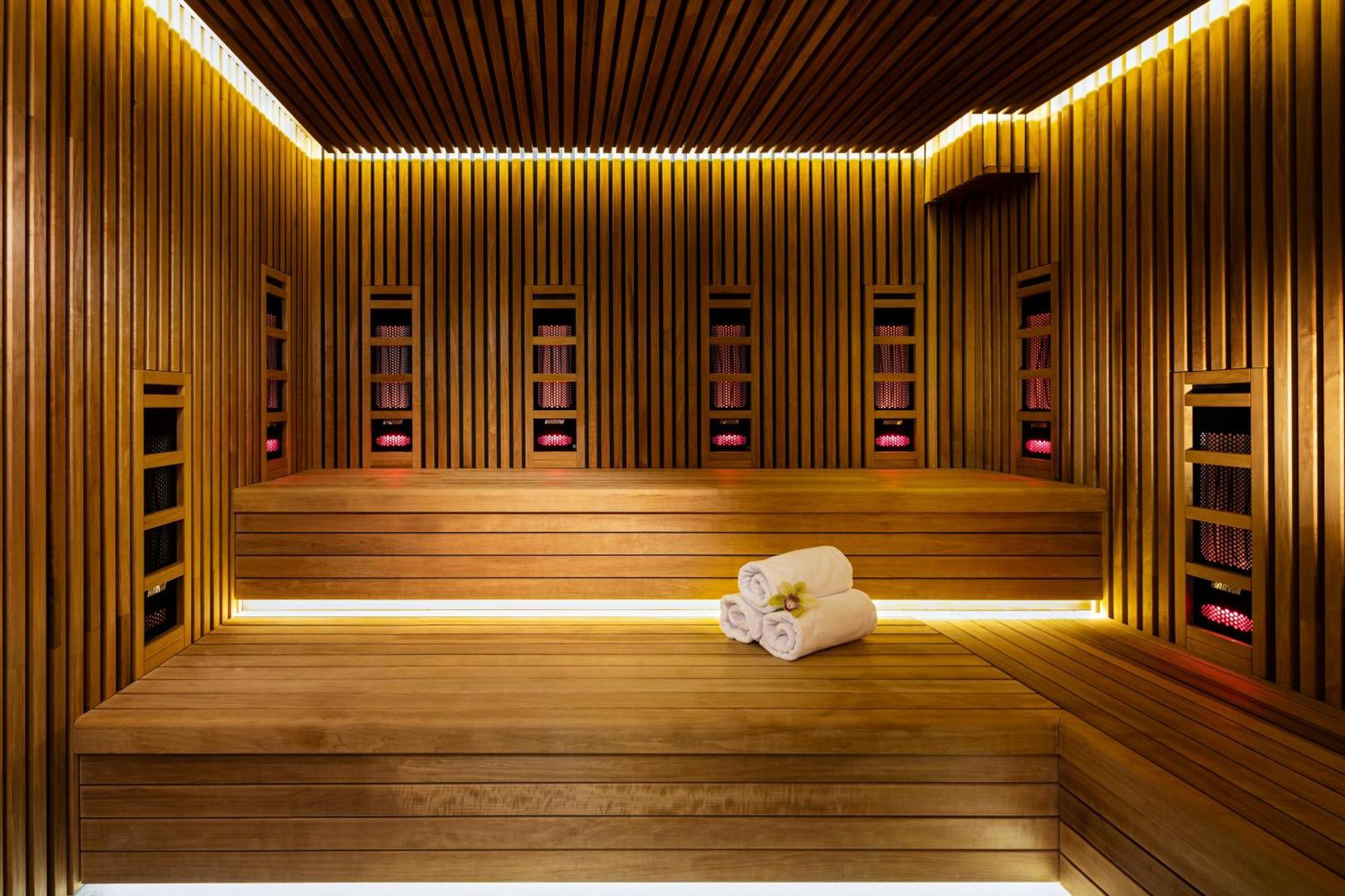 Kings' Valley Medical & Spa Hotel Καζανλούκ Εξωτερικό φωτογραφία A modern infrared sauna