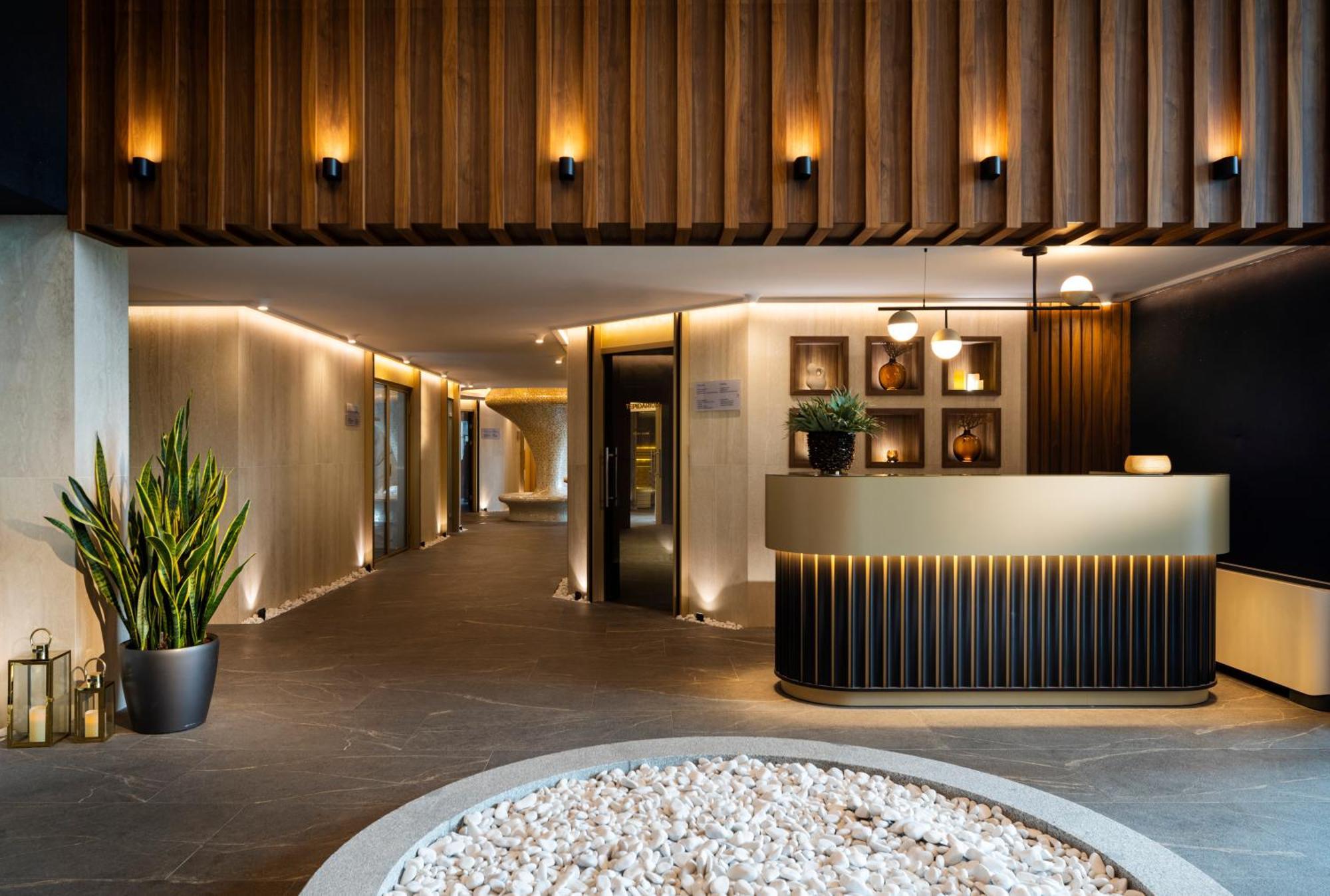 Kings' Valley Medical & Spa Hotel Καζανλούκ Εξωτερικό φωτογραφία The Spa at The Landmark