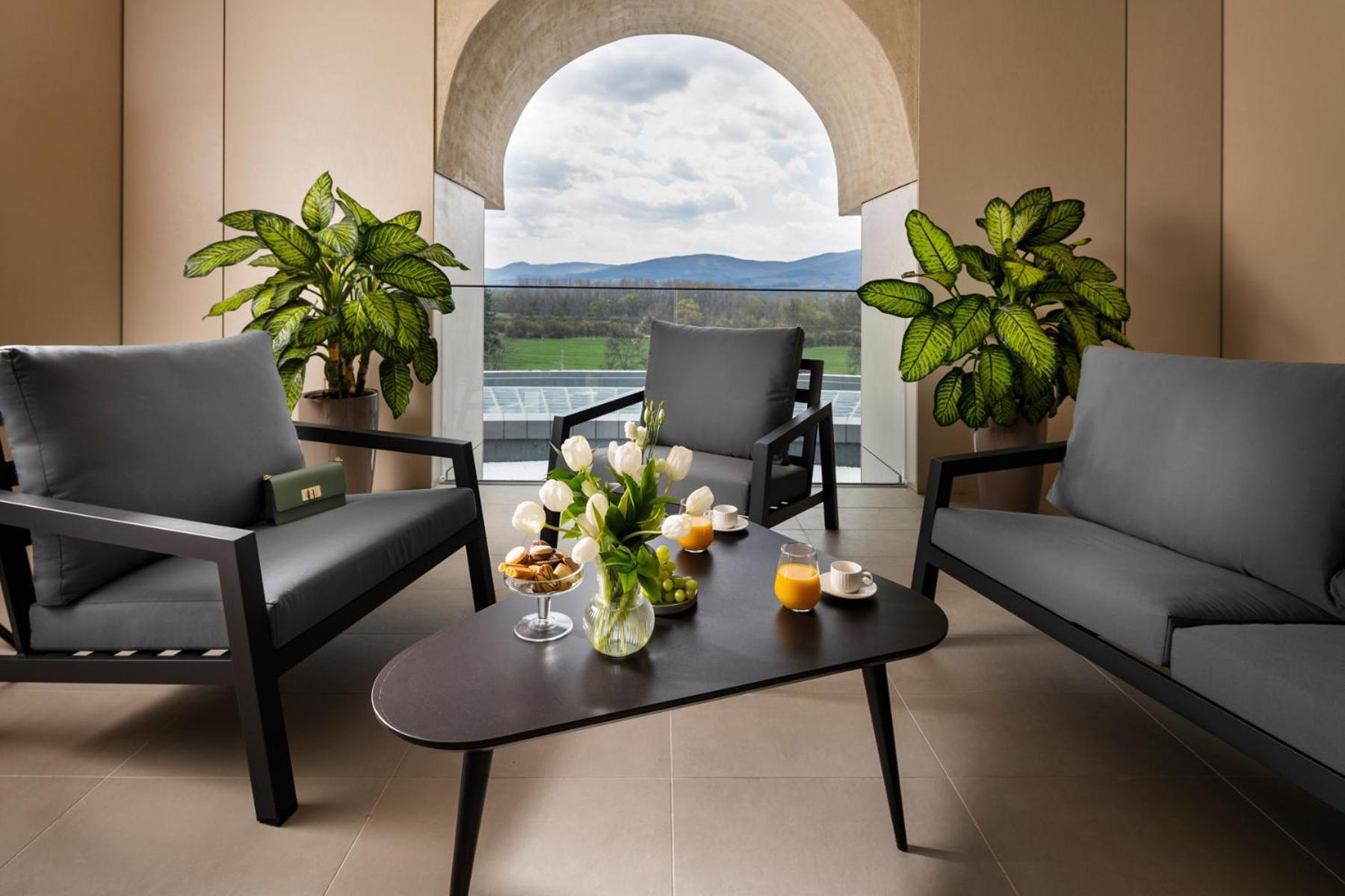 Kings' Valley Medical & Spa Hotel Καζανλούκ Εξωτερικό φωτογραφία The interior of the hotel